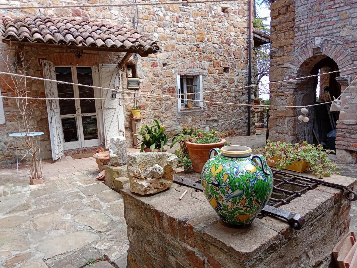 Morelli House Guest House Montalbo Exterior photo