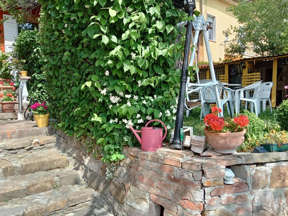 Morelli House Guest House Montalbo Exterior photo